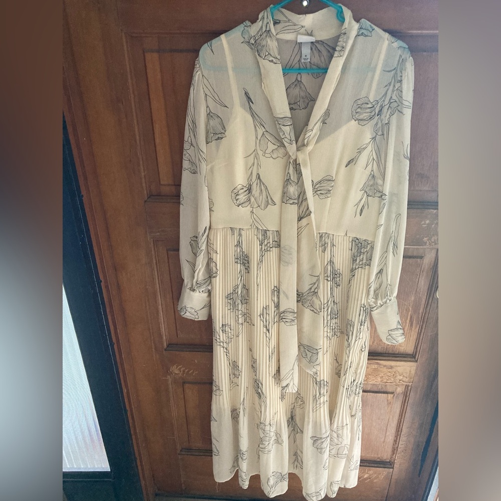 a new day Cream Floral Long Sleeve Dress